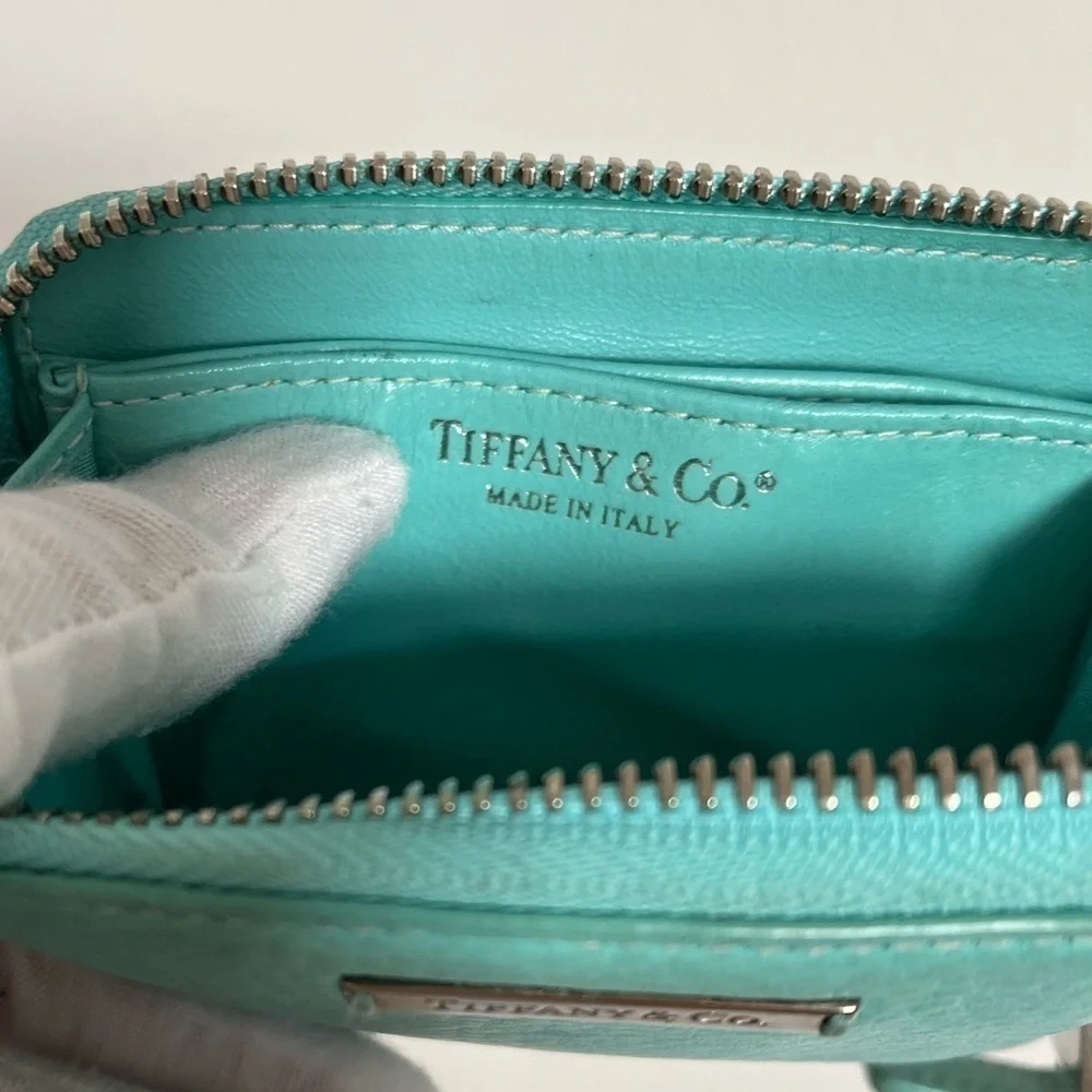 TIFFANY & Co. blue zip around wallet Italy